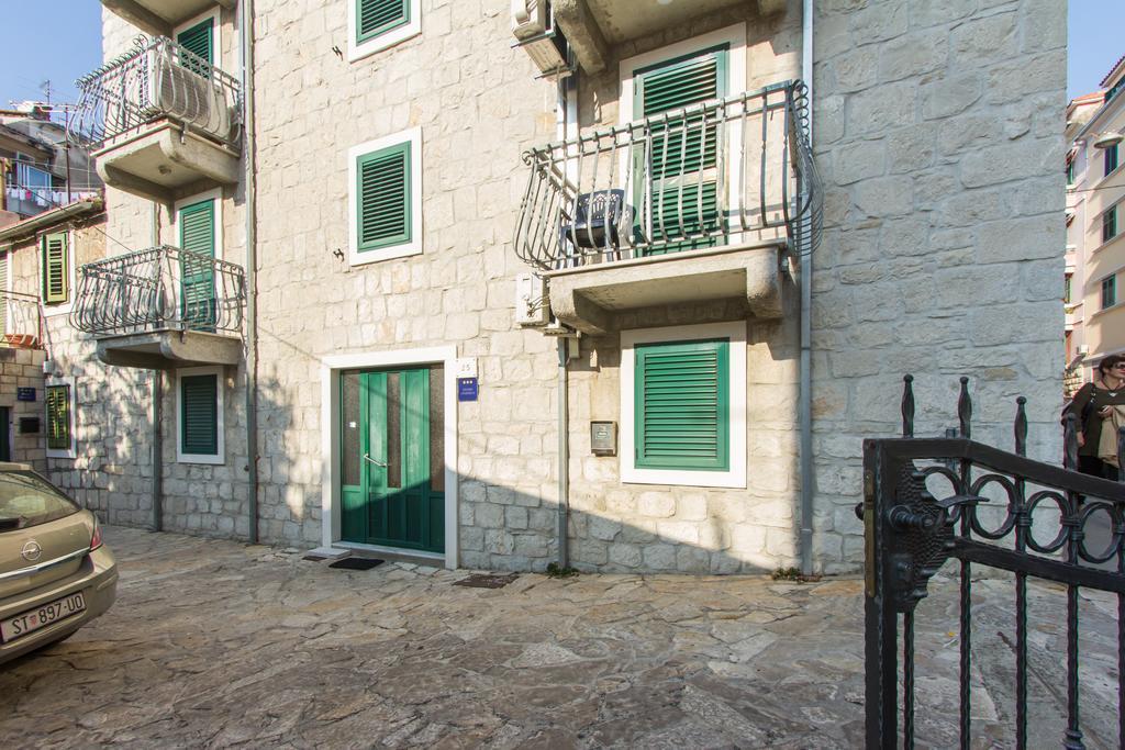 Split Center Apartments エクステリア 写真