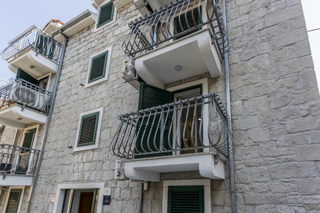 Split Center Apartments エクステリア 写真