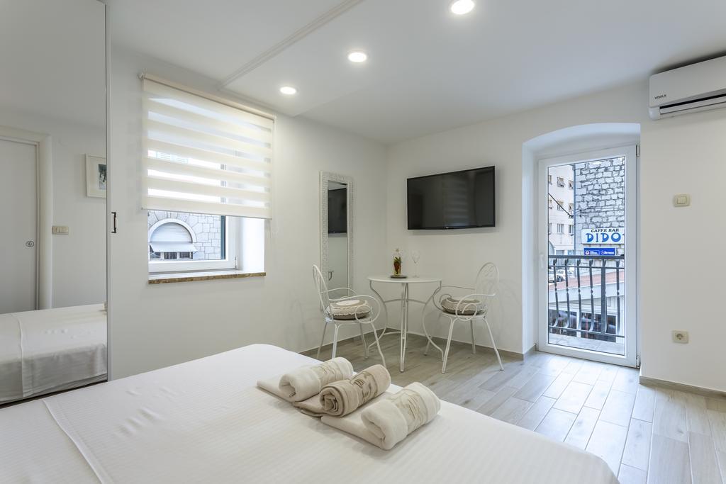 Split Center Apartments エクステリア 写真