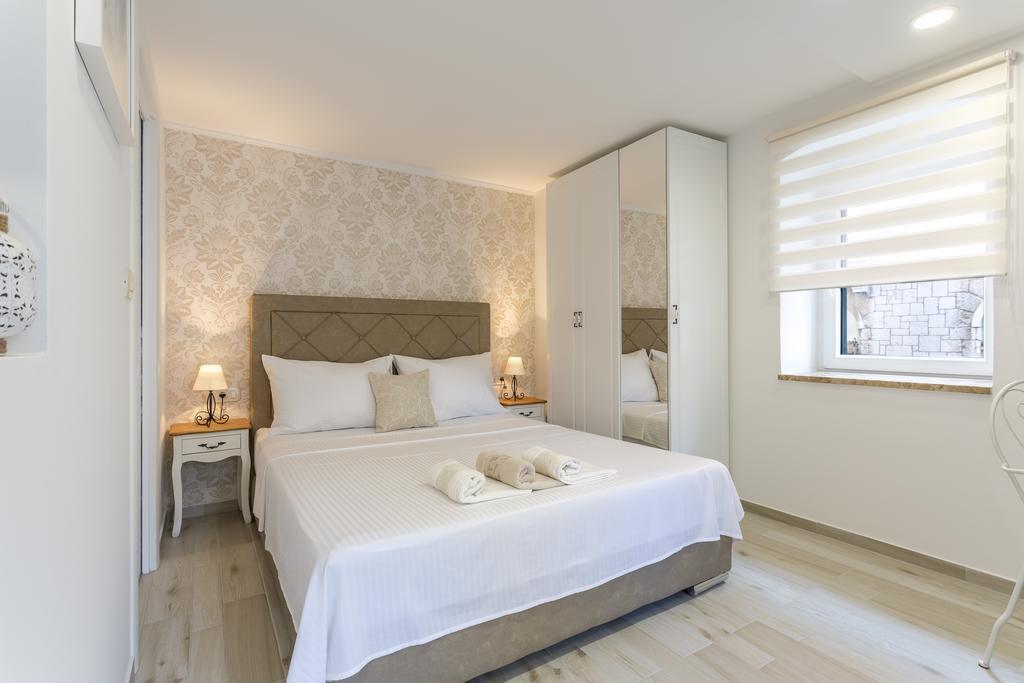 Split Center Apartments エクステリア 写真