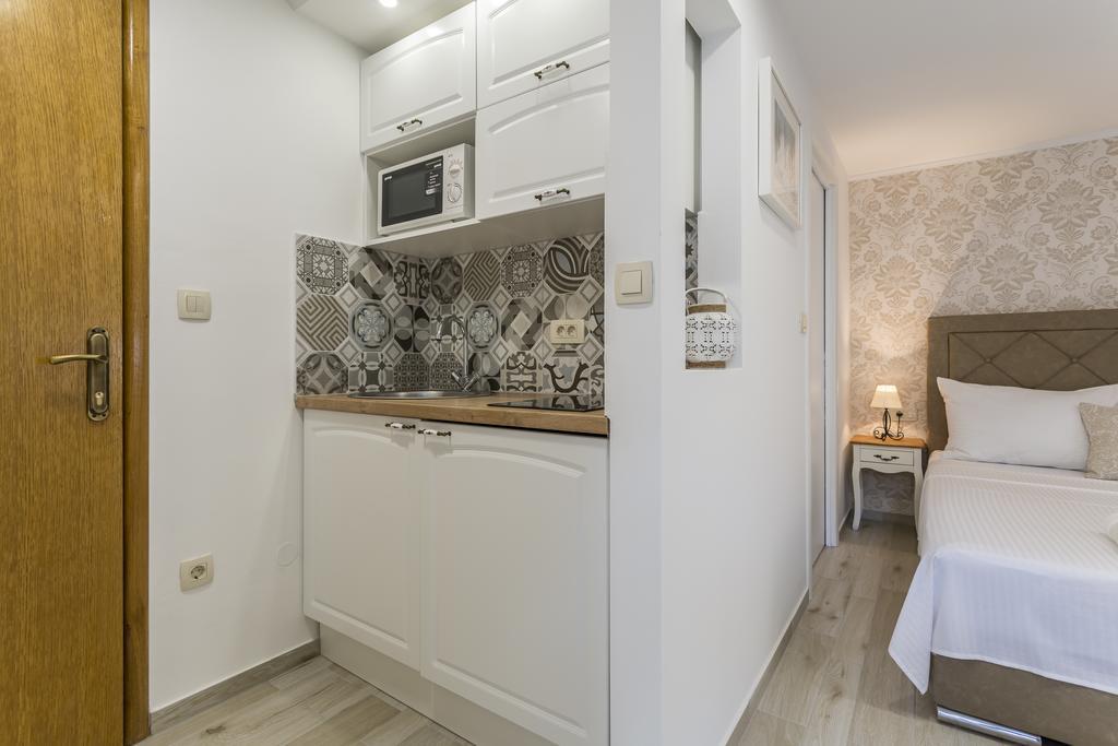Split Center Apartments エクステリア 写真