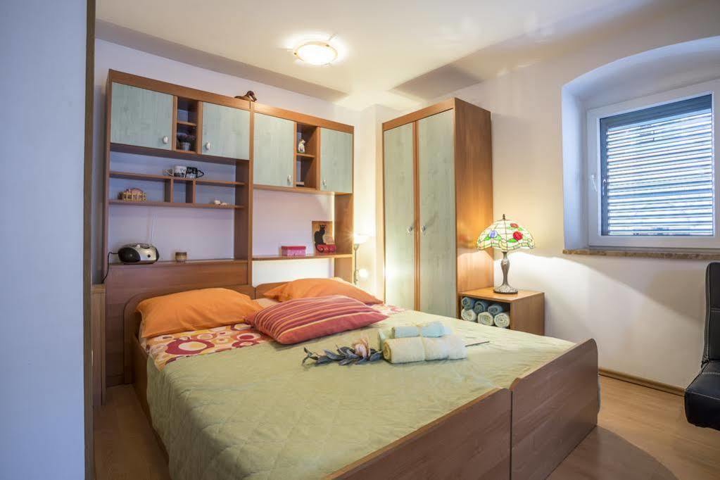 Split Center Apartments エクステリア 写真