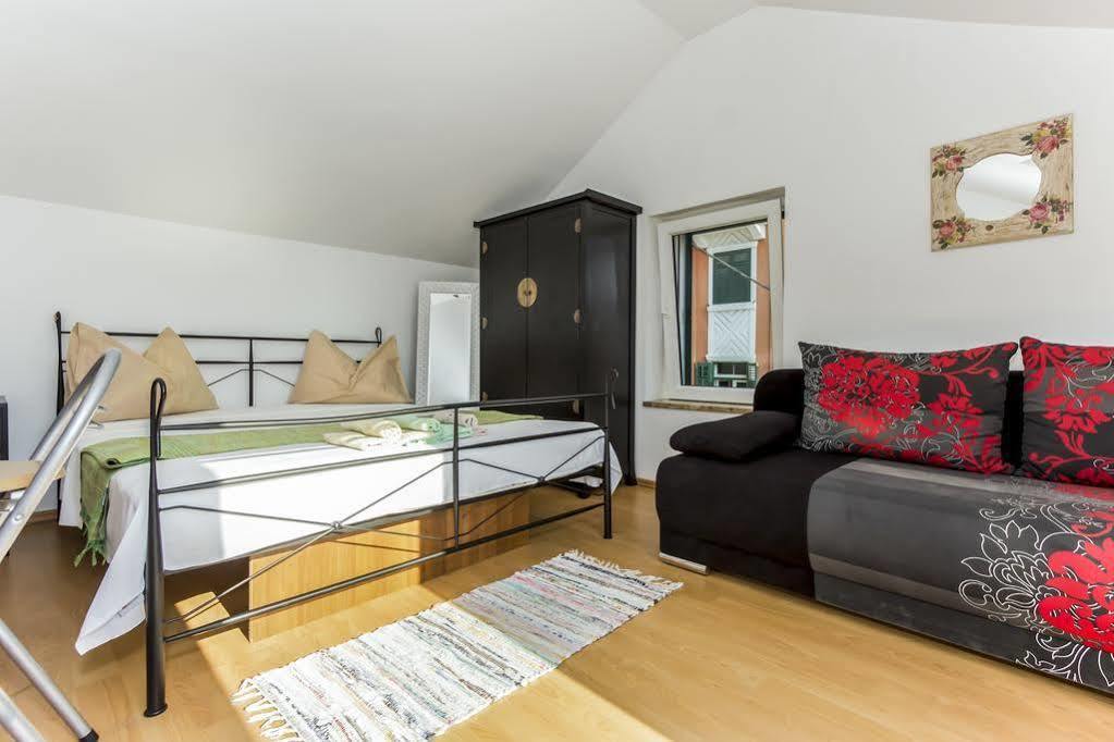 Split Center Apartments エクステリア 写真